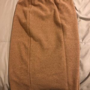 Long pencil skirt